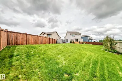 Interior photo 1 of 1239 24 AV NW