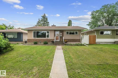 12115 53 ST NW, Edmonton - $385,000