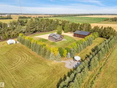 Interior photo 1 of 250023 TWP ROAD 480