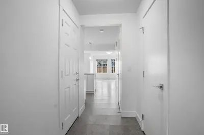 Interior photo 2 of 809 CAVANAGH HE SW
