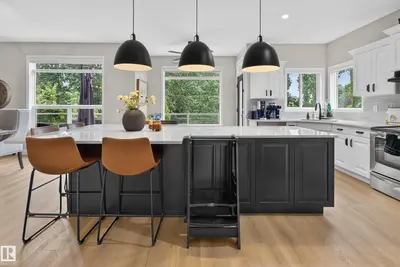 Interior photo 4 of 157 Cornwall RD