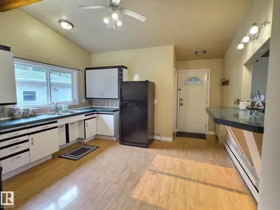Interior photo 2 of 79 Grosvenor BV