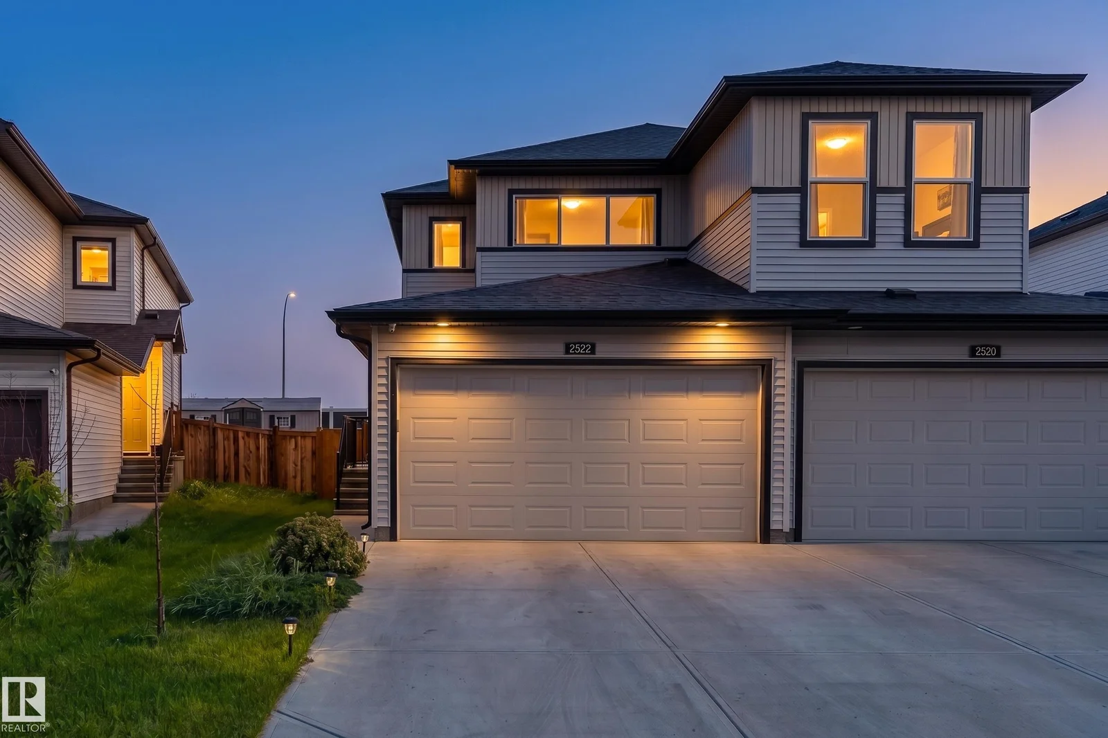 2522 152 AV NW, Edmonton - 3 bedroom Duplex for sale