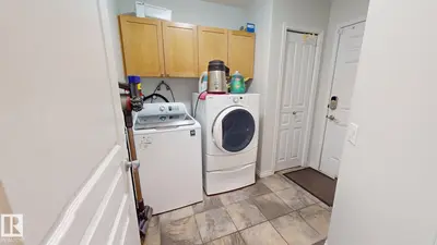 Interior photo 2 of 19 Napoleon CR