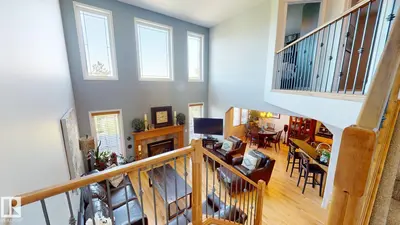 Interior photo 3 of 19 Napoleon CR
