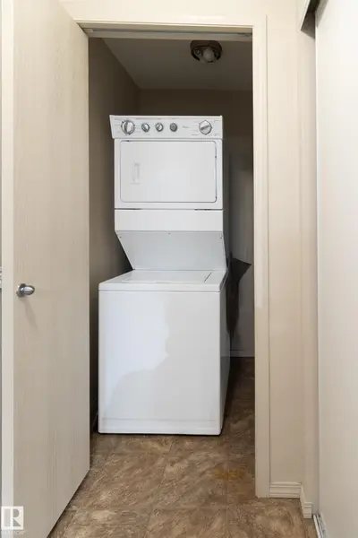 Interior photo 3 of #214 1188 HYNDMAN RD NW