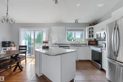 Interior photo 2 of 1507 LAKERIDGE CL