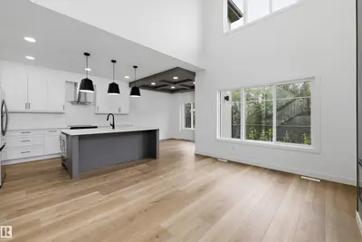 Interior photo 4 of 915 Elderberry LD NW
