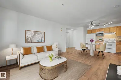 Interior photo 2 of #314 4700 43 AV