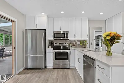 Interior photo 4 of 20 GARLAND CR