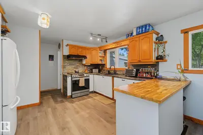 Interior photo 2 of 5116 49 AV