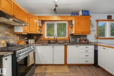 Interior photo 3 of 5116 49 AV