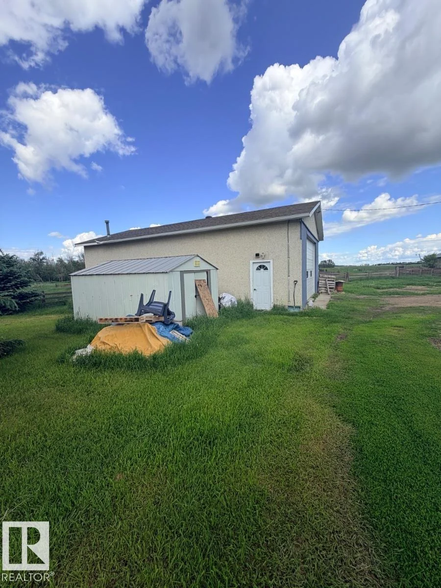 #2 24228 TWP ROAD 554, Rural Sturgeon County - 2 bedroom Detached Single Family for sale