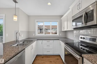 Interior photo 2 of #34 2121 HADDOW DR NW