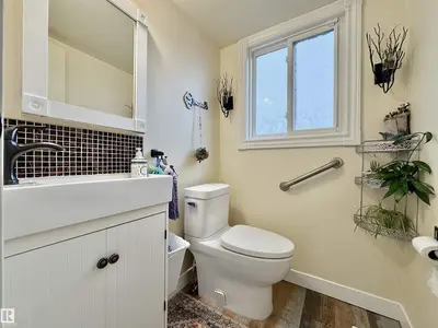 Interior photo 2 of 9305 81A ST