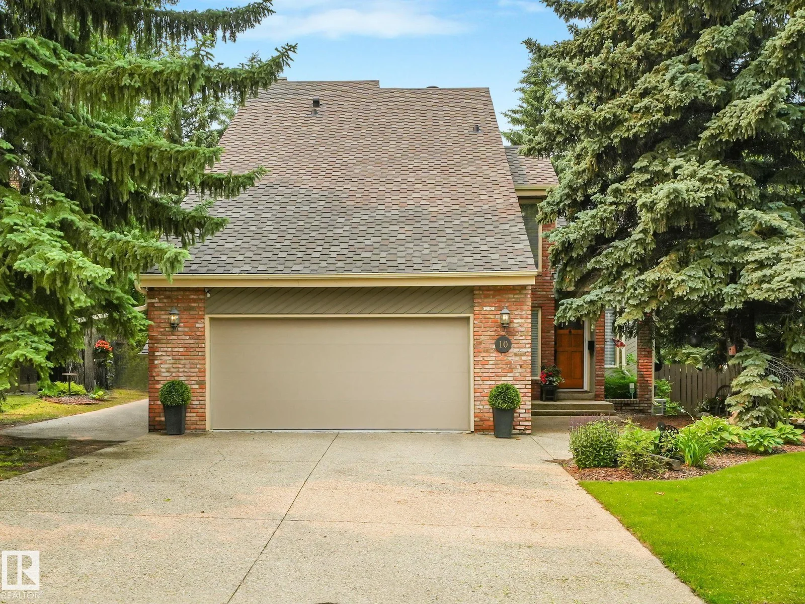 10 Whiteoak PL, St. Albert - 5 bedroom Detached Single Family for sale