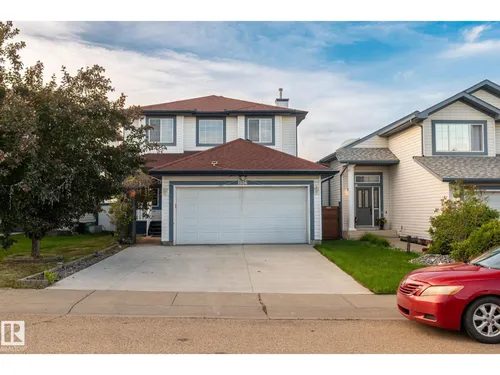 1906 37B AV NW, Edmonton - $479,800