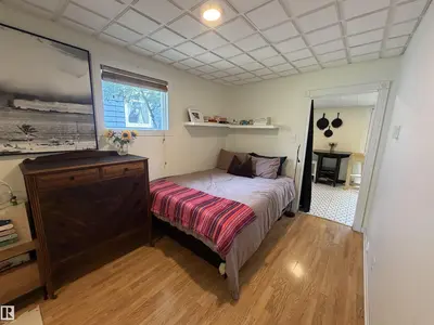 Interior photo 2 of 11427 125 ST NW