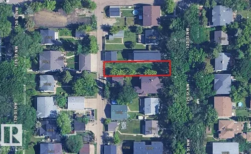 11726 125 ST NW, Edmonton - $212,800