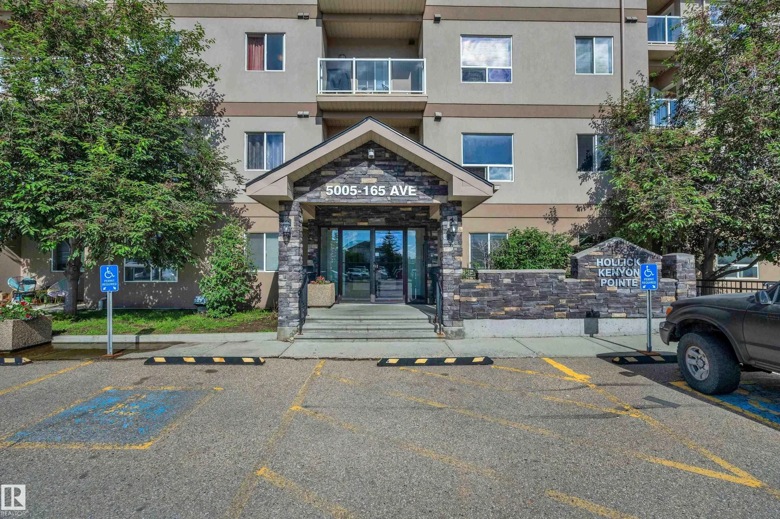 #125 5005 165 AV NW, Edmonton - 2 bedroom Apartment for sale