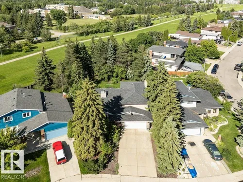 11742 29 AV NW, Edmonton - $674,900