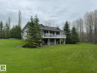 Interior photo 1 of 74 465022 Range Road 61