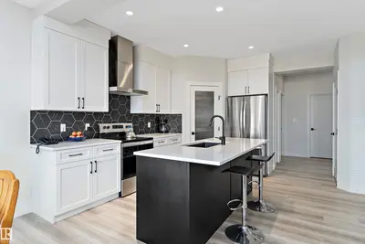 Interior photo 3 of 3804 42 AV