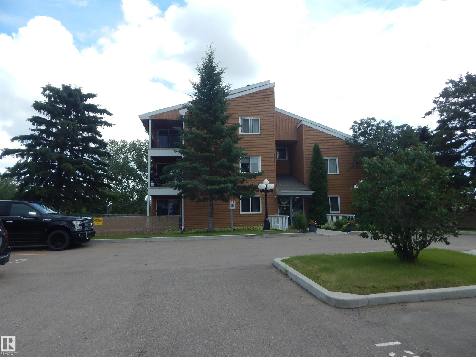 #204 4601 131 AV NW, Edmonton - 2 bedroom Apartment for sale