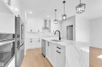 Interior photo 3 of 292 Fraser Way Nw NW