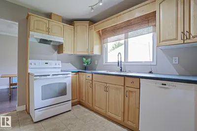 Interior photo 4 of 57 GARLAND CR