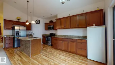 Interior photo 2 of 5129 1B AV SW