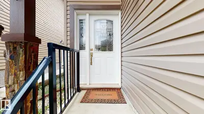 Interior photo 1 of 5129 1B AV SW