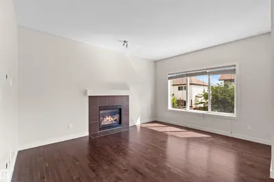 Interior photo 3 of 1227 SECORD LD NW
