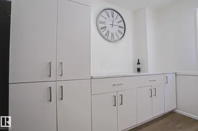Interior photo 2 of 603 VILLAGE ON THE GREEN GR NW