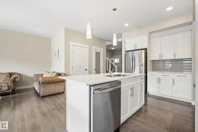 Interior photo 2 of 2456 KELLY CIRCLE CI SW