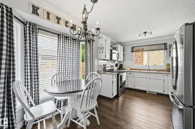 Interior photo 2 of 3332 138 AV NW