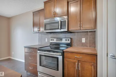 Interior photo 3 of 1302 MCALLISTER WY SW