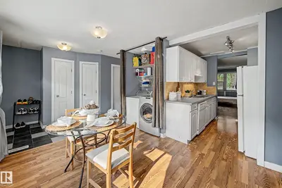 Interior photo 4 of 219 VILLAGE ON THE GREEN GR NW