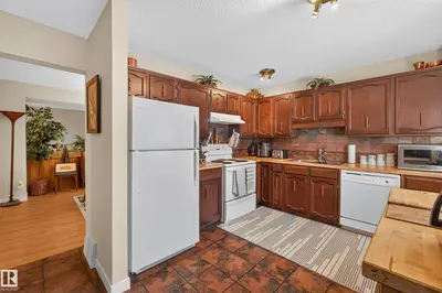 Interior photo 2 of 12062 157 AV NW
