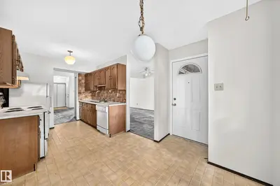 Interior photo 3 of #38 2020 105 ST NW