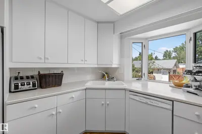 Interior photo 4 of 10936 35A AV NW