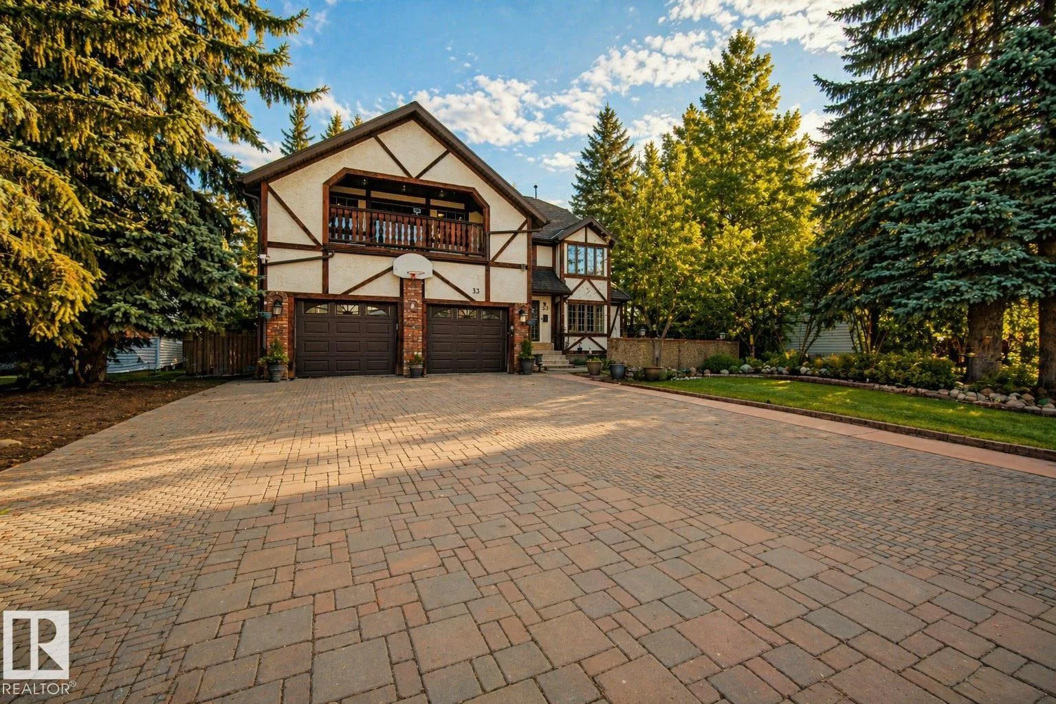 33 GLEN MEADOW CR, St. Albert - 6 bedroom Detached Single Family for sale