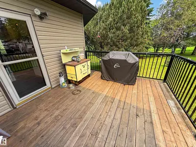Interior photo 2 of 52214 RGE ROAD 12