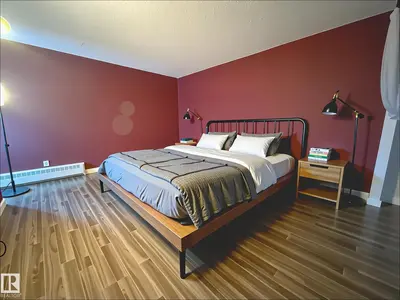 Interior photo 4 of #409 10145 109 st NW