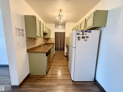 Interior photo 2 of #409 10145 109 st NW