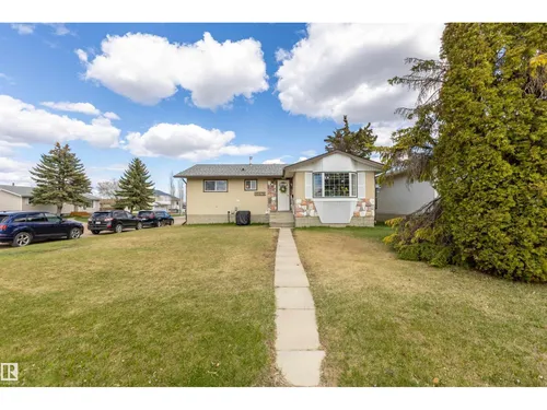 10379 108 AV, Westlock - $340,000