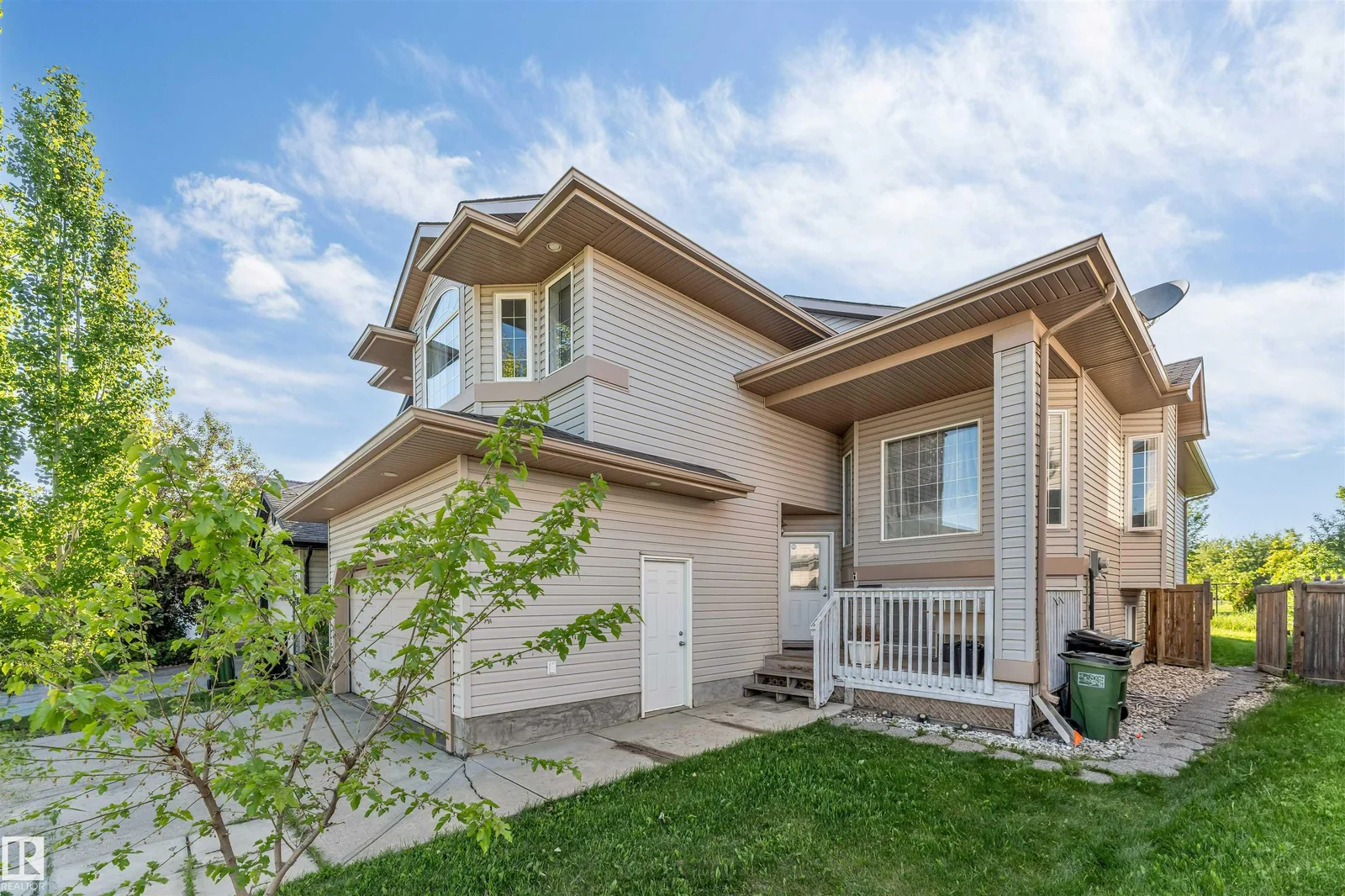 7920 7 AV SW, Edmonton - 6 bedroom Detached Single Family for sale