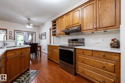 Interior photo 3 of #6 9 DEER PARK DR