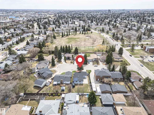 10412 39 AV NW, Edmonton - $485,000