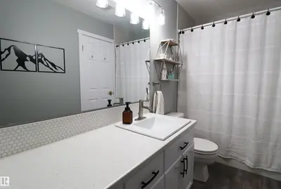 Interior photo 4 of 20 ABERDEEN WY